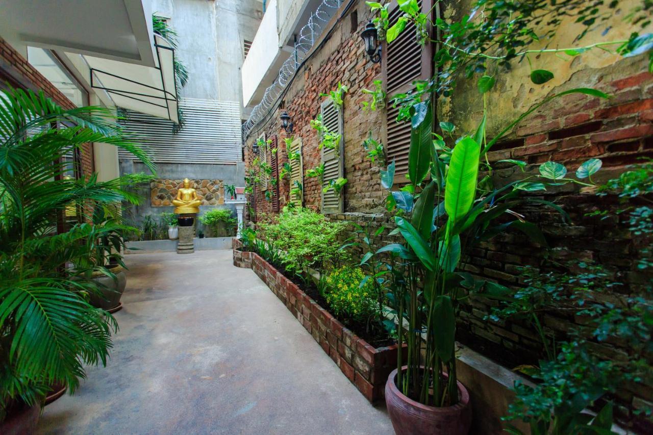 Saravoan Royal Palace 3* Phnom-Penh