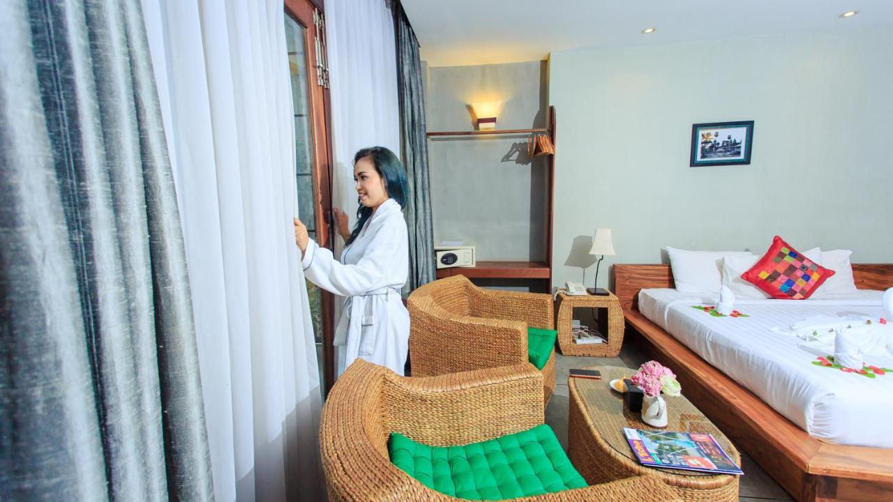 Saravoan Royal Palace 3*
